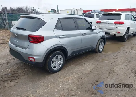2020 Hyundai Venue Se z USA, uszkodzony, nr VIN KMHRB8A39LU033628